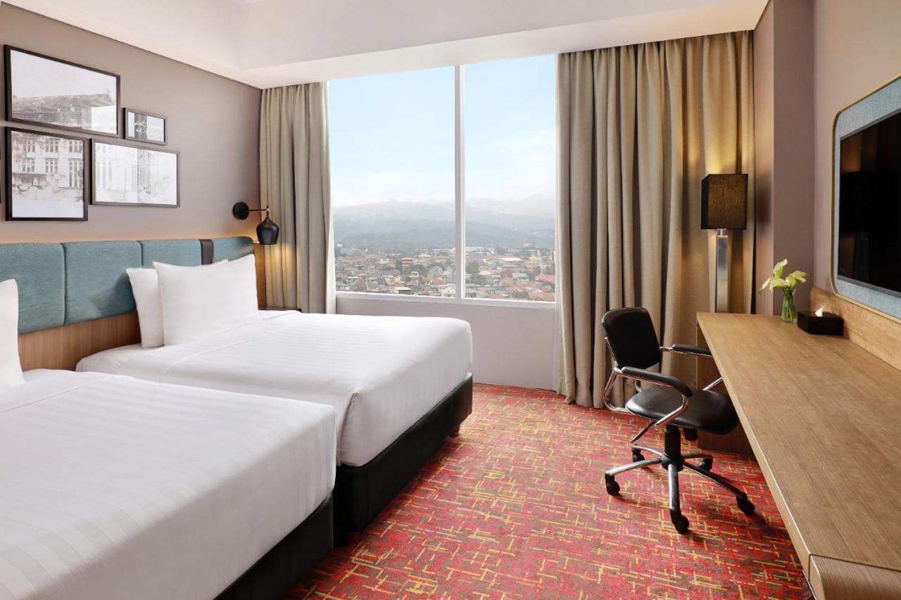 Mercure Bandung Nexa Supratman Екстер'єр фото