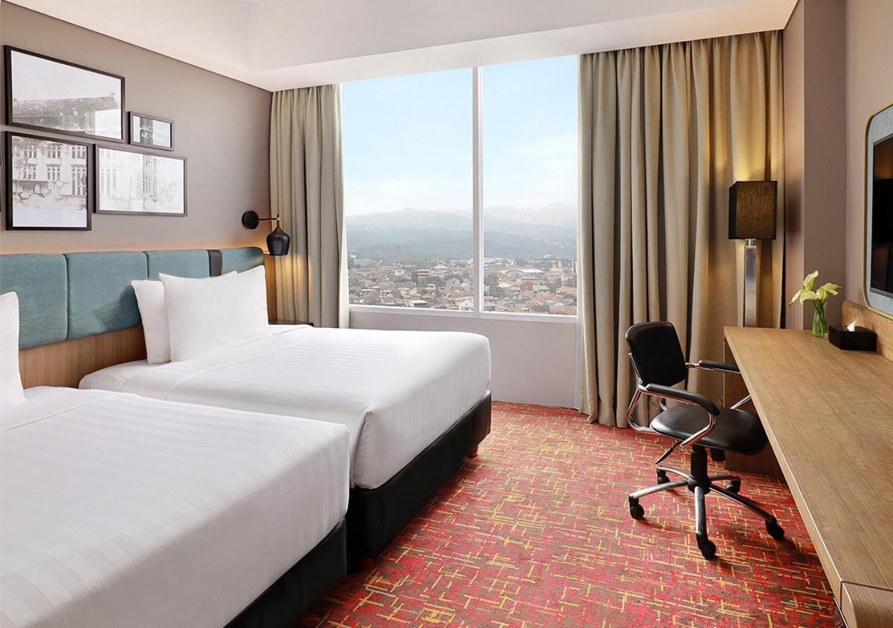 Mercure Bandung Nexa Supratman Екстер'єр фото